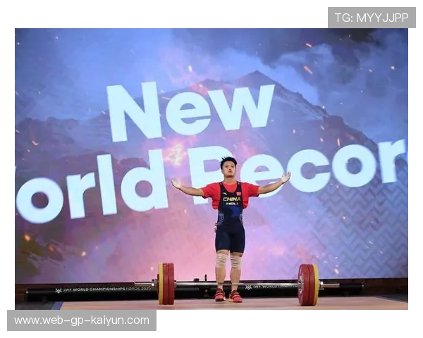 世界举重巡回赛中国选手在青少年项目中表现突出 世界举重巡回赛中国选手在青少年项目中表现突出